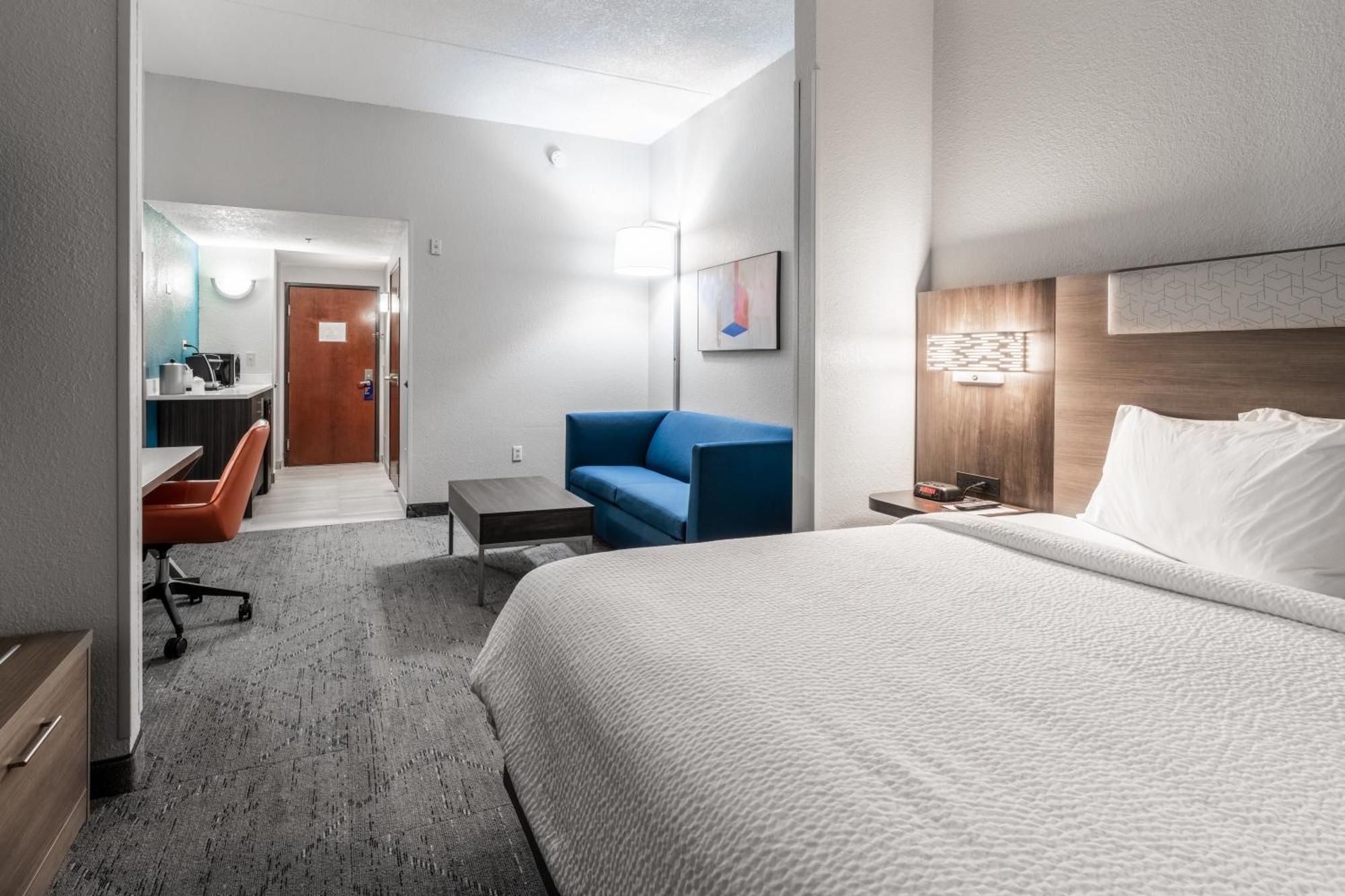 Express & Orange - Deltona By Ihg 2*