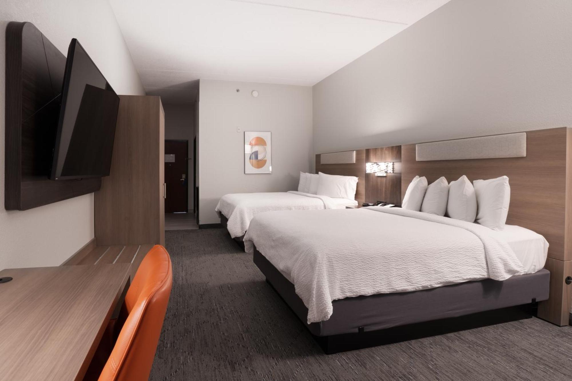Express & Orange - Deltona By Ihg Hotel 2*